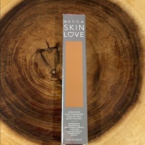 Becca Skin Love Foundation